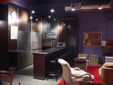 09 stu lounge bar side